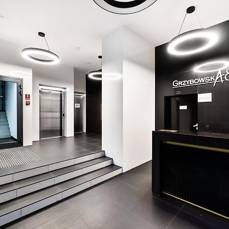 Grzybowska Luxury Apartment Варшава Екстер'єр фото