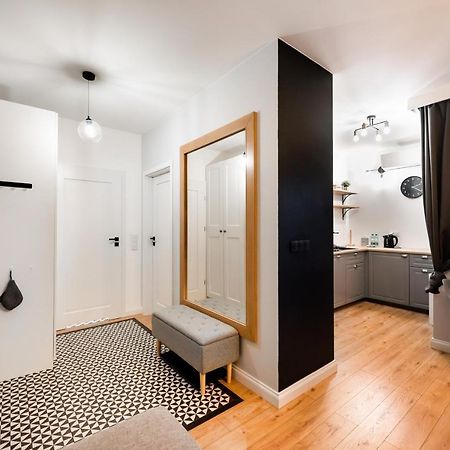 Grzybowska Luxury Apartment Варшава Екстер'єр фото